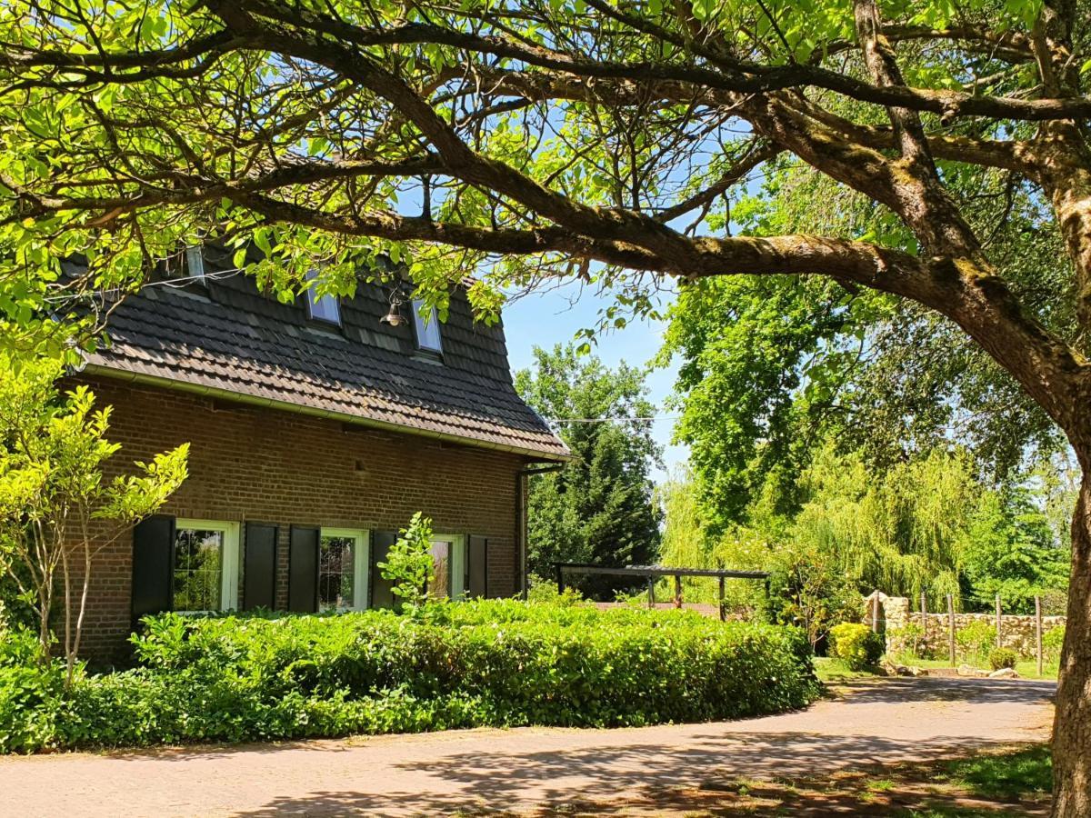 Boutique Hotel Villa De Proosdij Klimmen Exterior photo